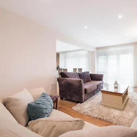 Belcanto 2 Bedroom Near The Opera House * Varna