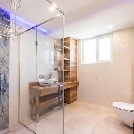 Belcanto 2 Bedroom Near The Opera House *